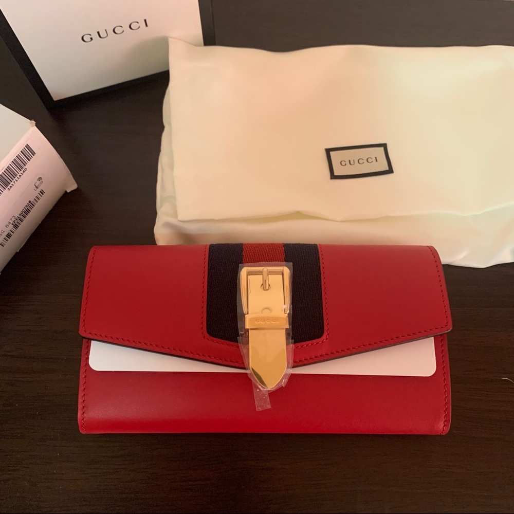 (Sold) Gucci Sylvie Leather Continental Wallet